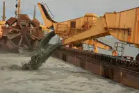 Kapal keruk keur dijual