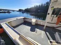 Kapal pangolahan lautan keur dijual
