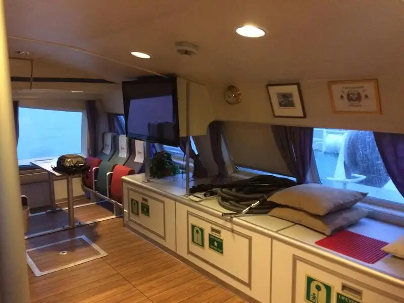 Kapal pesiar keur dijual
