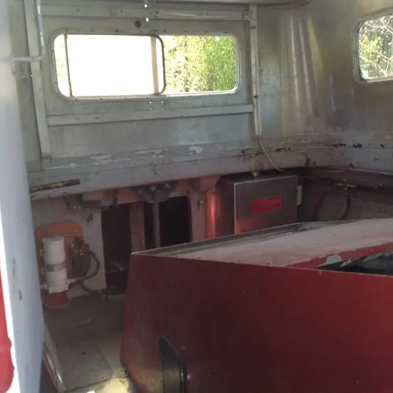 Kapal pendaratan, tangki keur dijual