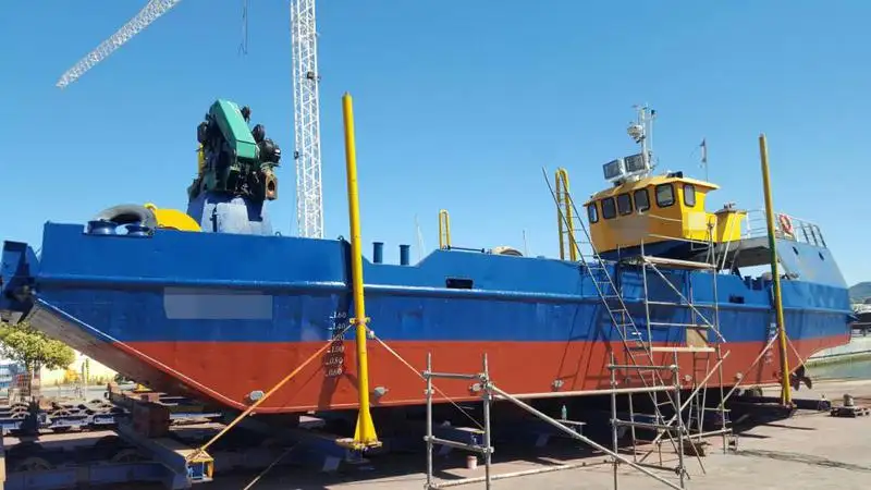 Kapal kerja keur dijual
