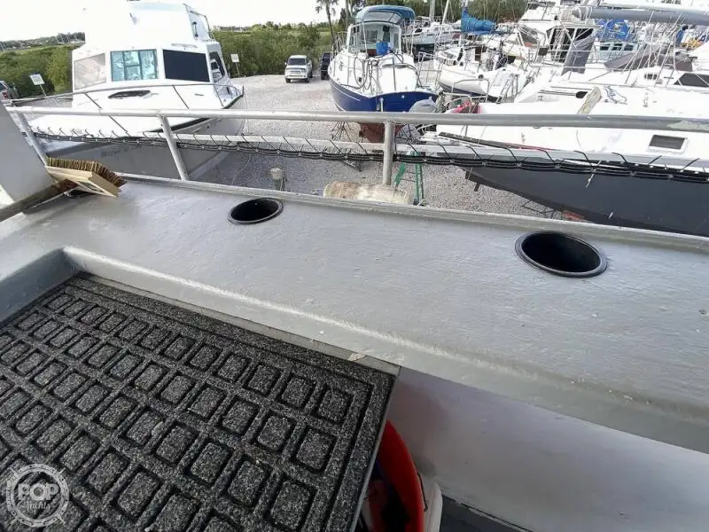 Kapal pesiar keur dijual