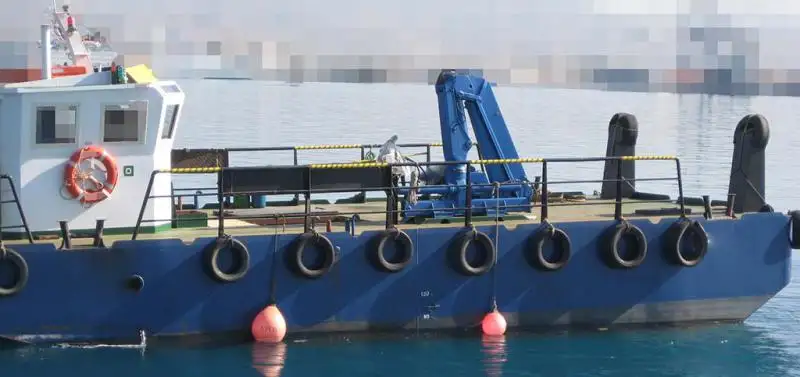 Kapal kerja keur dijual