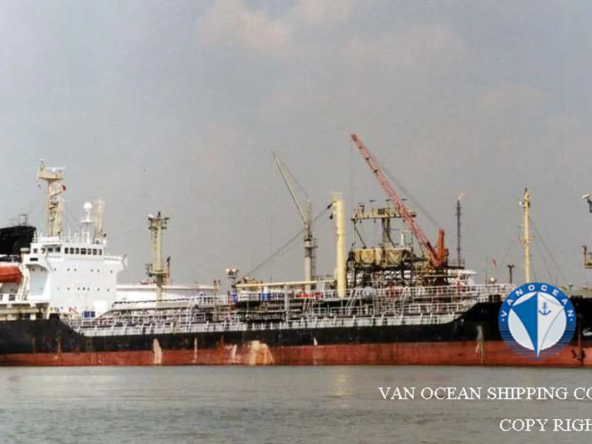 Kapal tangki minyak/bahan kimia keur dijual