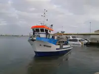 Kapal penarik keur dijual