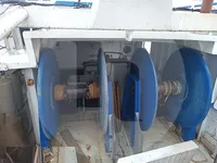 Kapal pangangkut lauk hirup keur dijual