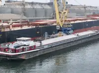 Kapal pangangkut barang curah keur dijual