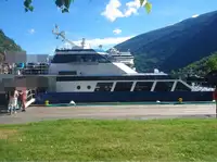 Kapal Ferry pikeun dijual