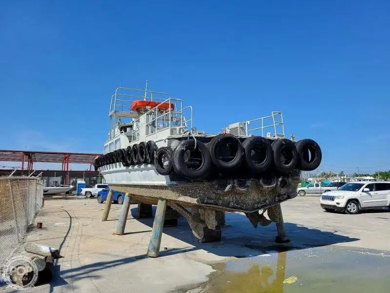 Kapal kru keur dijual