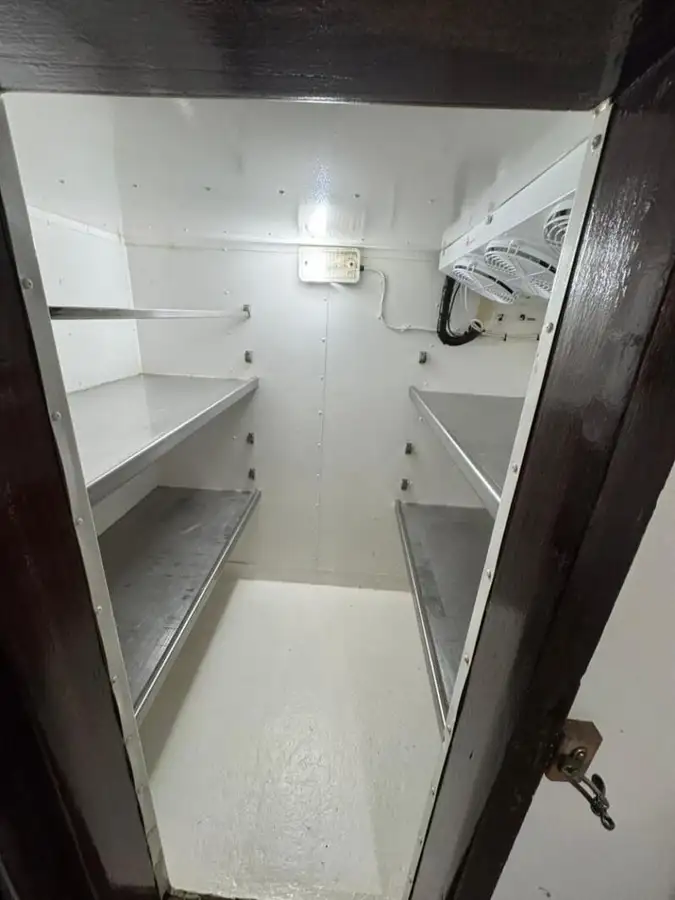 Kapal kontainer keur dijual