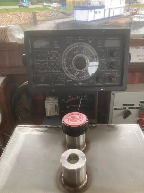 Kapal penarik keur dijual