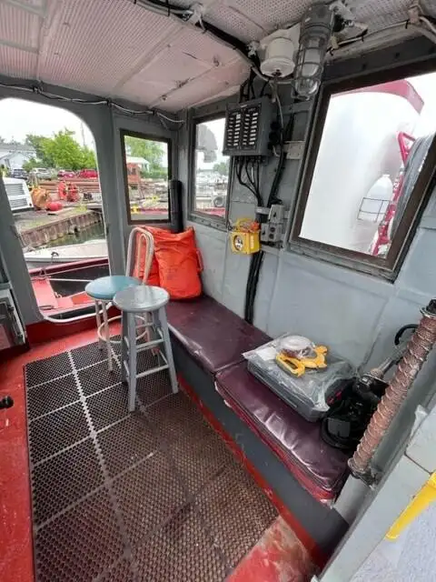 Kapal penarik keur dijual