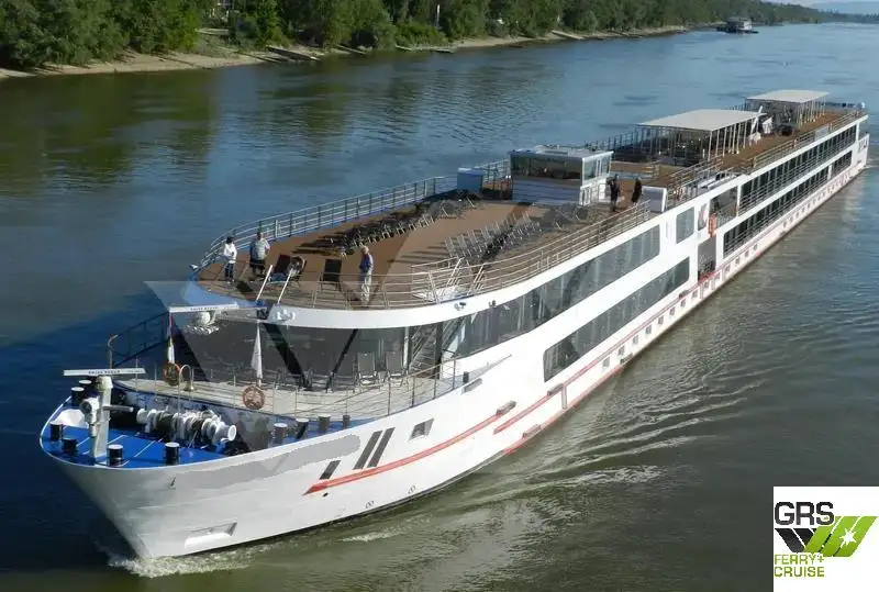 Kapal pesiar keur dijual