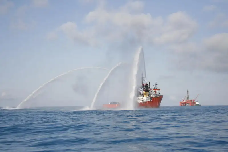 Kapal penarik keur dijual
