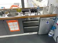 Kapal kontainer keur dijual