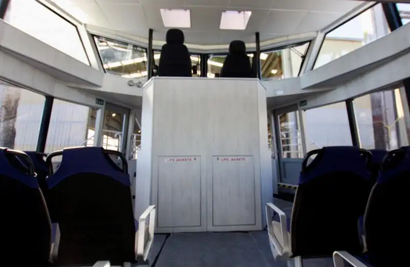 Kapal pesiar keur dijual