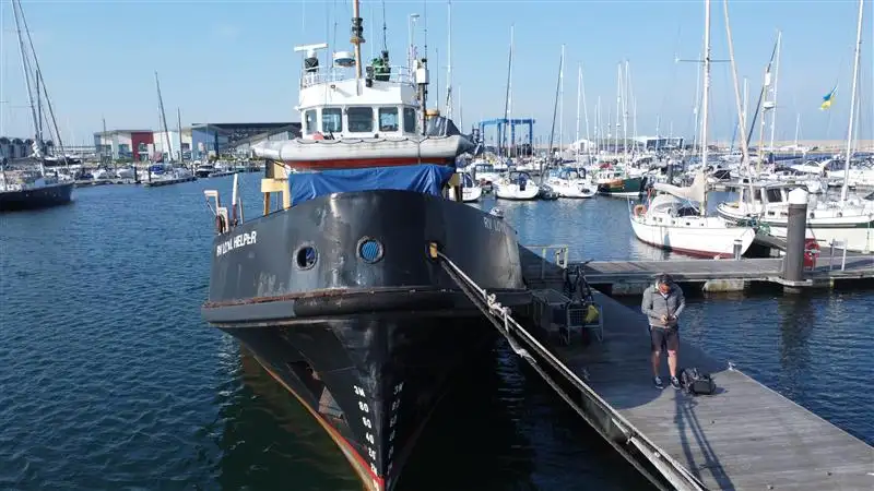 Kapal kerja keur dijual