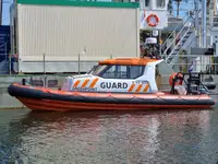 Kapal wadahna pikeun dijual