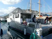Kapal survei keur dijual