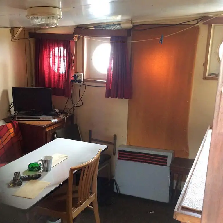 Kapal penarik keur dijual