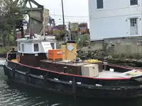 Kapal penarik keur dijual