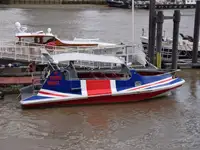 Kapal pesiar keur dijual