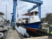 Kapal pesiar keur dijual