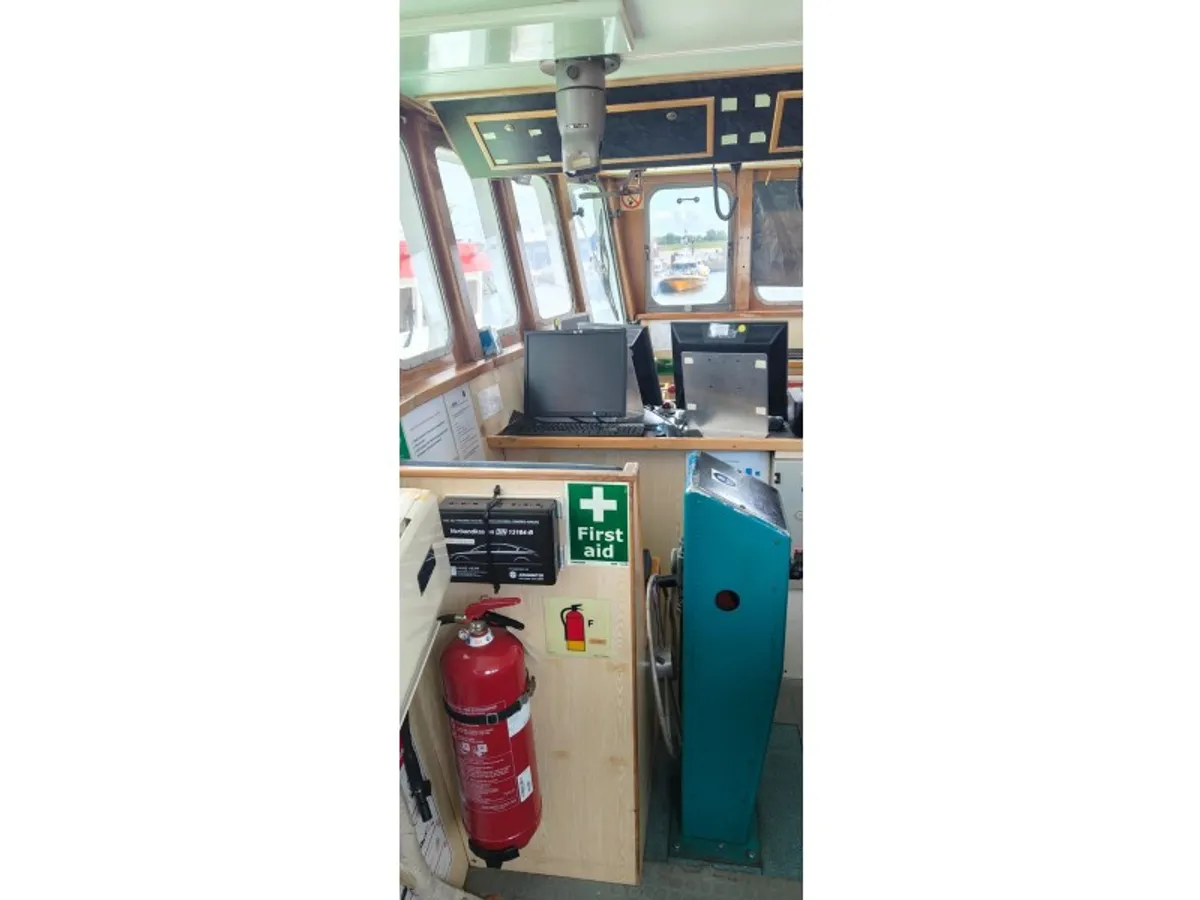 Kapal pasokan keur dijual