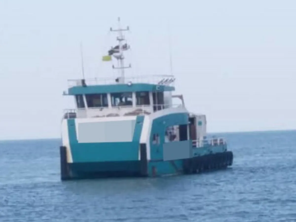 Kapal kerja keur dijual