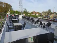 Kapal pesiar keur dijual