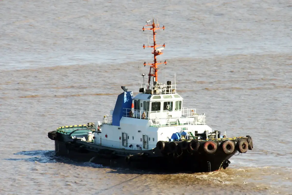 Kapal penarik keur dijual