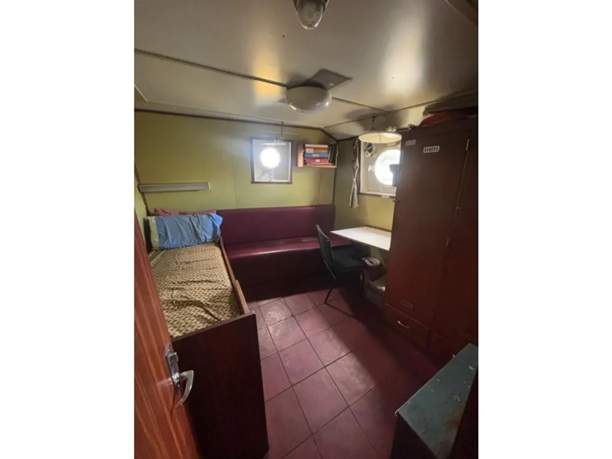 Kapal tunda keur dijual