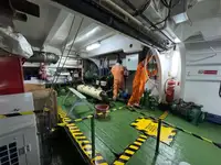 Kapal kontainer keur dijual
