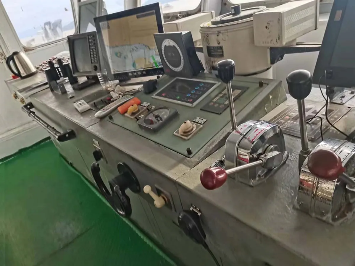 Kapal kontainer keur dijual