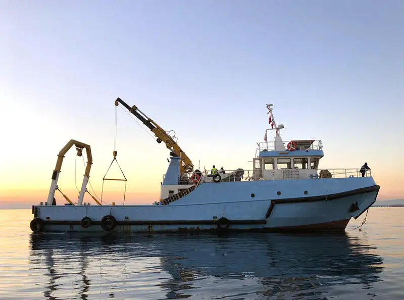 Kapal kerja keur dijual