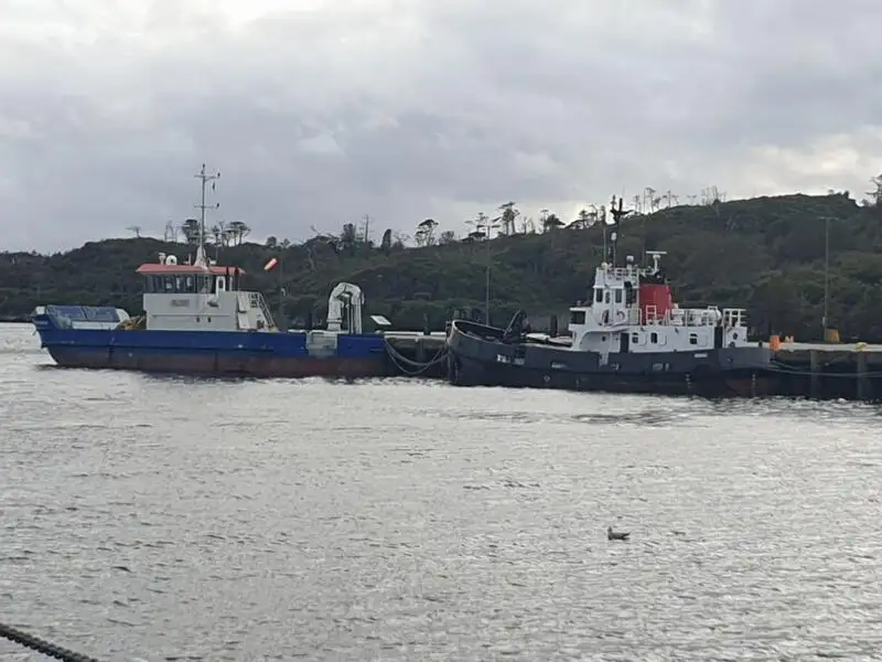 Kapal kerja keur dijual