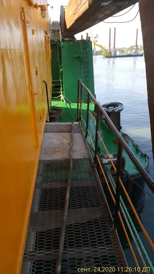 Kapal keruk keur dijual