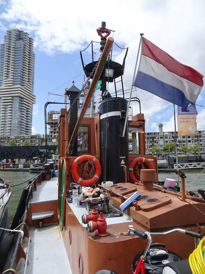 Kapal penarik keur dijual