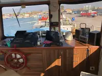 Kapal kerja keur dijual