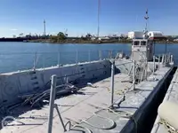 Kapal pendaratan, tangki keur dijual