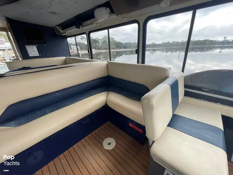 Kapal pesiar keur dijual
