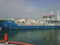 Kapal kerja keur dijual