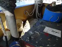 Kapal kerja keur dijual