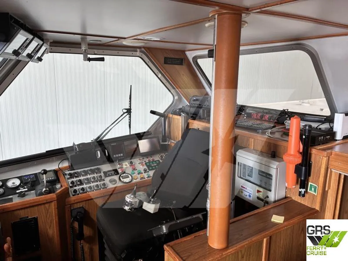 Kapal pesiar-feri keur dijual