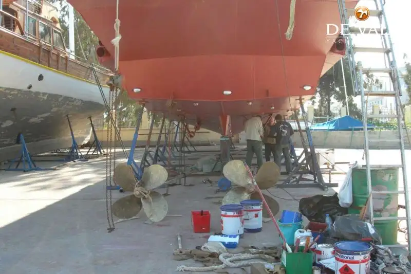 Kapal penarik keur dijual