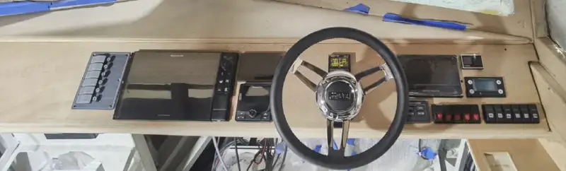 Kapal kerja keur dijual