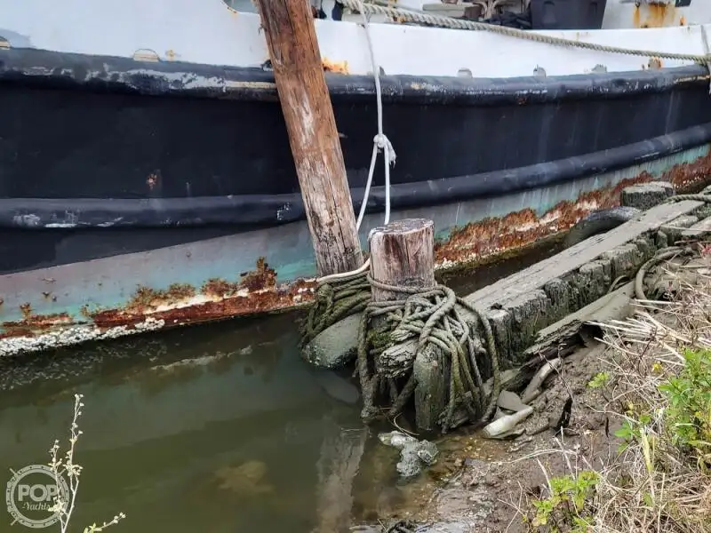 Kapal pasokan keur dijual