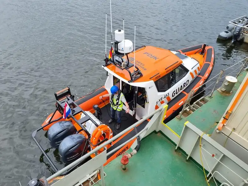 Kapal kontainer keur dijual