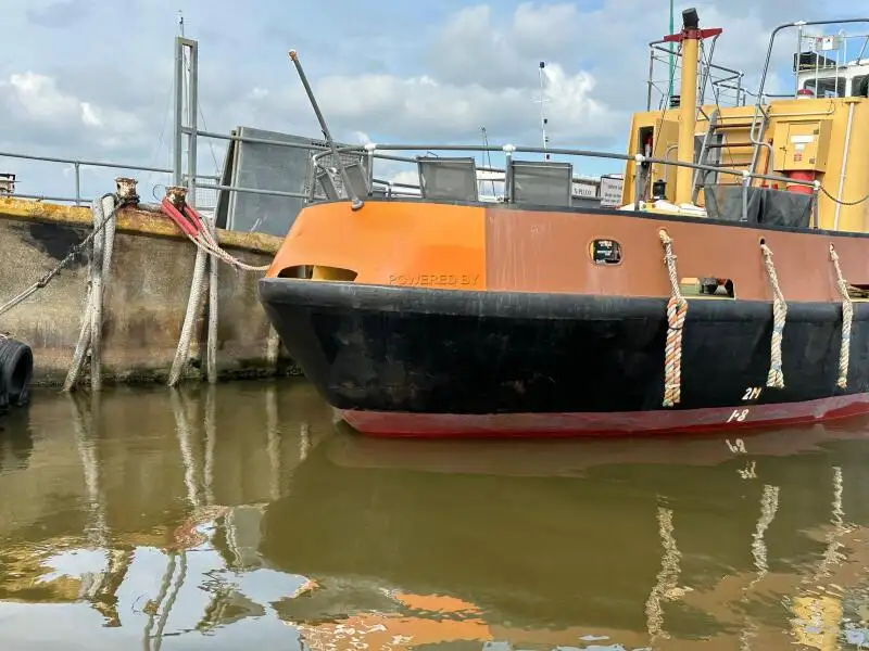 Kapal pilot keur dijual