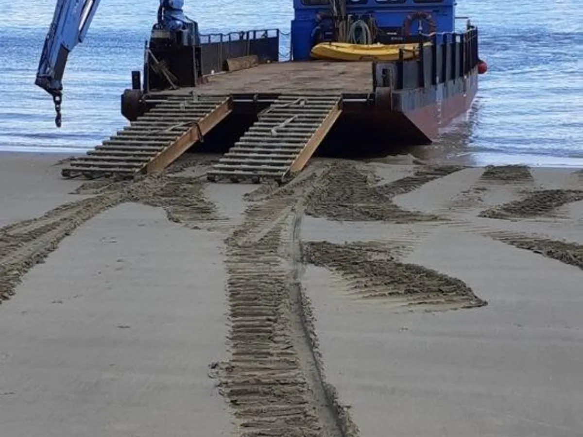 Kapal pendaratan, tangki keur dijual